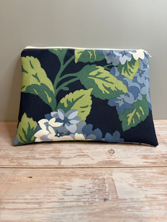 Floral Zipper Pouch (Medium Size)