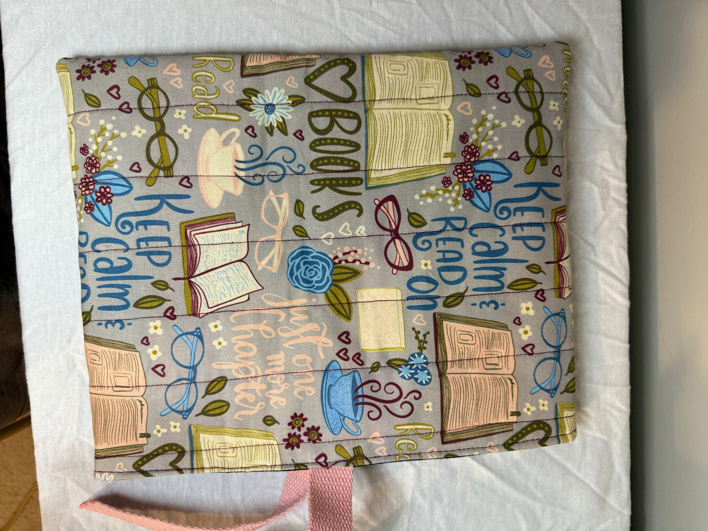 Keep Calm & Read On Book Sleeve